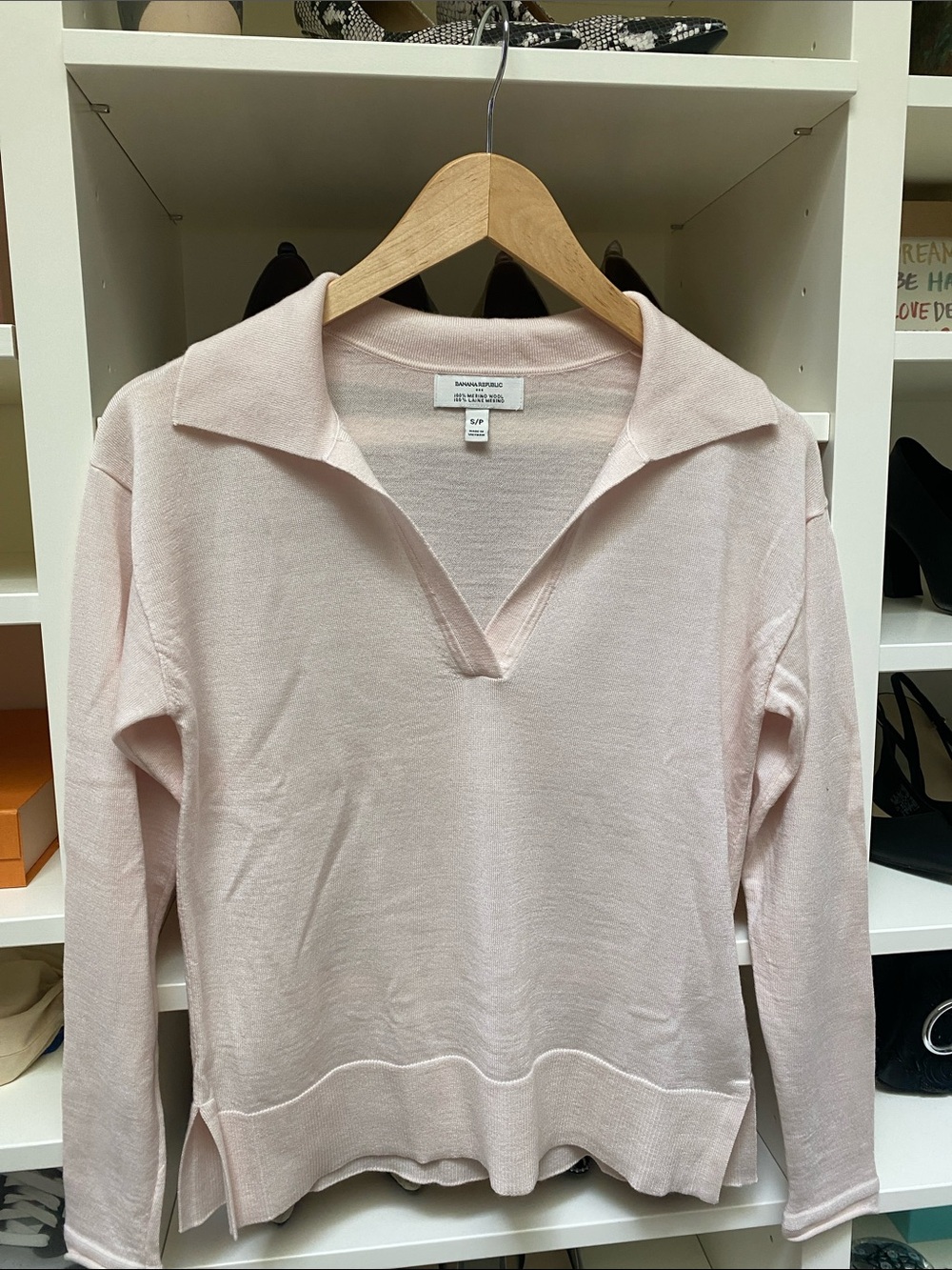 Banana Republic - Dusty Pink Collared V-Neck Sweater!  Like NEW!